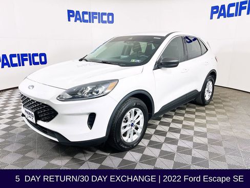 Used 2022 Ford Escape SE w/ Convenience Package AWD/4WD image 4