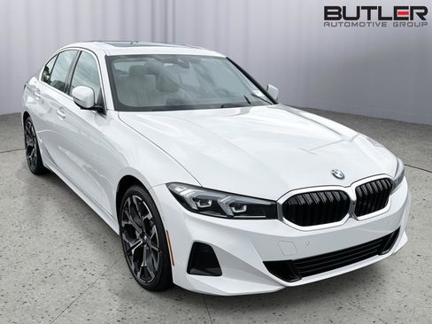 Used 2025 BMW 330i Sedan w/ Premium Package RWD image 5
