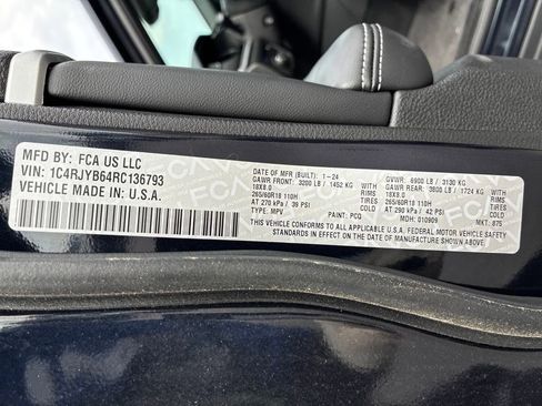 New 2024 Jeep Grand Cherokee Limited 4xe w/ Luxury Tech Group II image 30