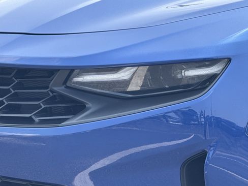Used 2020 Chevrolet Camaro LT w/ Technology Package RWD image 11