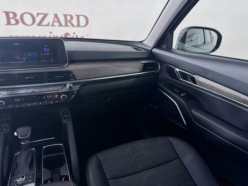 Used 2022 Kia Telluride SX w/ SX Prestige Package image 29