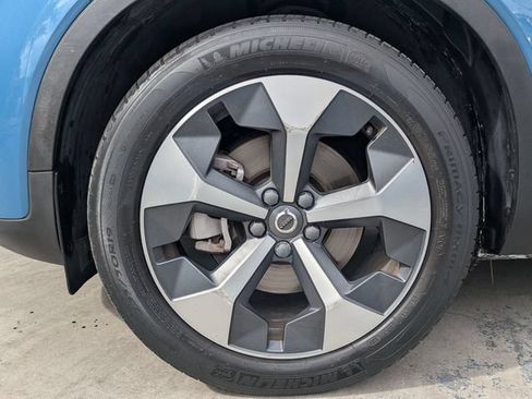 Certified 2023 Volvo XC40 B5 Plus w/ Protection Package Premier AWD/4WD image 10