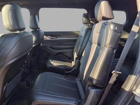 New 2025 Jeep Grand Cherokee L Limited AWD/4WD image 23