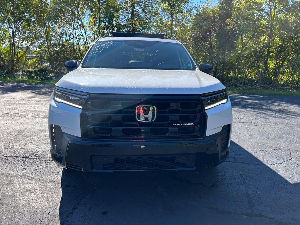 New 2026 Honda Pilot Black Edition image 9