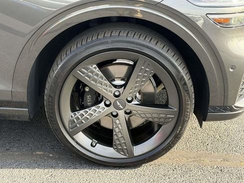 Used 2024 Genesis GV70 3.5T Sport w/ Sport Prestige Package image 5