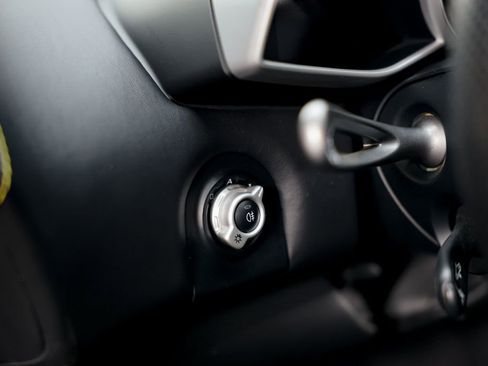 Used 2015 McLaren 650S Coupe image 27