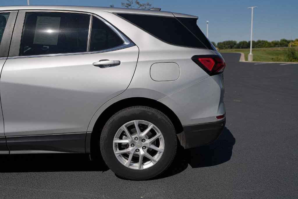Used 2022 Chevrolet Equinox LT FWD image 13