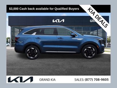 New 2026 Kia Sorento EX w/ EX Premium Package
