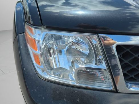 Certified 2017 Nissan Frontier SV RWD image 44