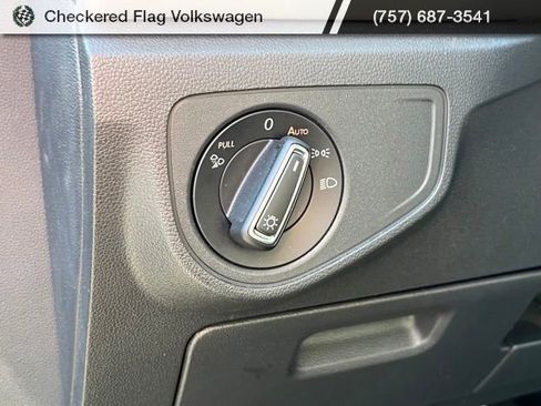 Used 2022 Volkswagen Atlas SE AWD/4WD image 13