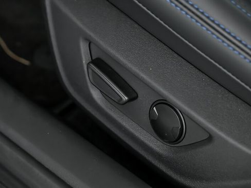 Used 2025 Ford Mustang Dark Horse image 23