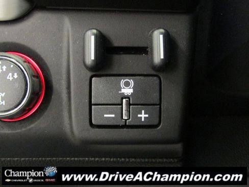 Used 2016 GMC Yukon SLE w/ HD Trailering Package image 24