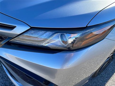 Used 2024 Toyota Camry XSE image 9