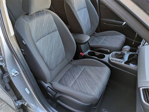 Used 2025 Kia Seltos LX image 24