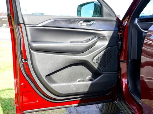 New 2026 Jeep Grand Cherokee Laredo X RWD image 20