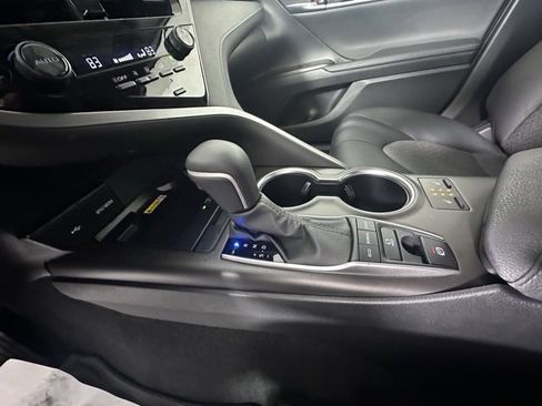 Used 2023 Toyota Camry XLE image 30