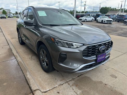 Used 2024 Ford Escape ST-Line w/ Tech Pack #1 AWD/4WD image 6