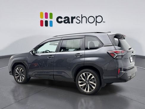 Used 2025 Subaru Forester Touring AWD/4WD image 3