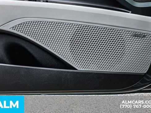 Used 2023 Hyundai Elantra Limited image 54