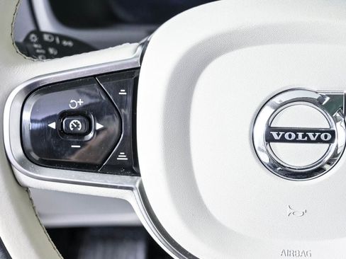 Certified 2023 Volvo XC90 T8 Ultimate AWD/4WD image 12