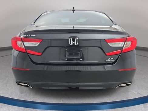 Used 2020 Honda Accord Touring image 6