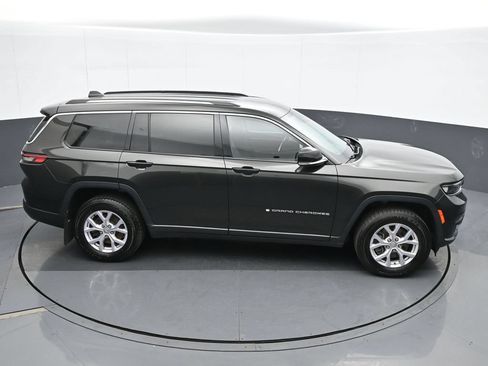 Used 2022 Jeep Grand Cherokee L Limited AWD/4WD image 24