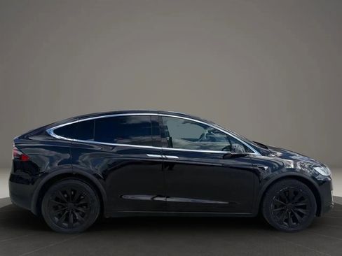 Used 2017 Tesla Model X 75D AWD/4WD image 9
