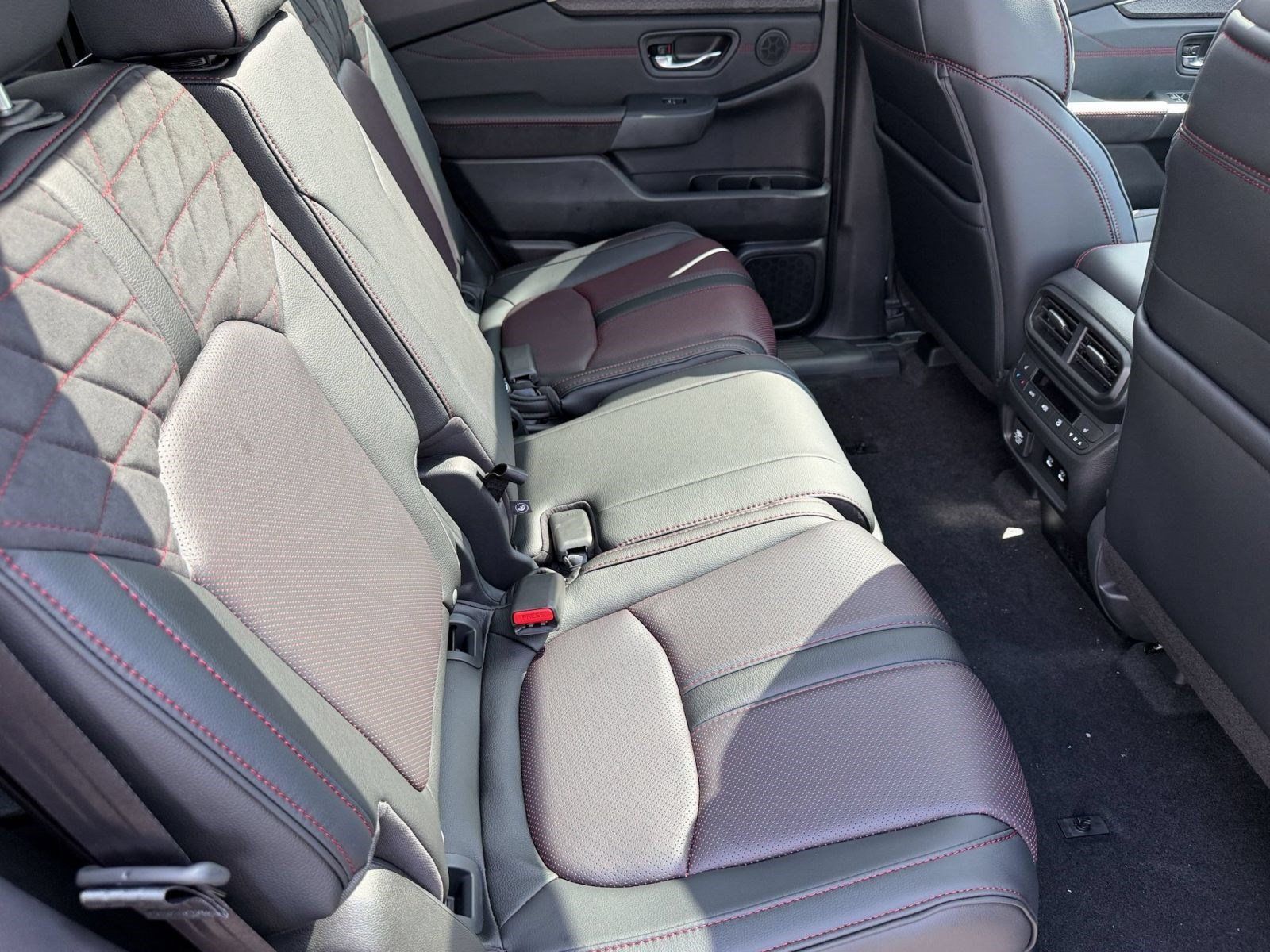 New 2026 Honda Pilot Black Edition image 25