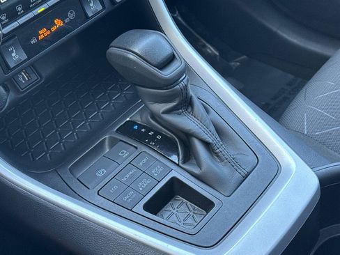 Certified 2025 Toyota RAV4 XLE w/ Convenience Package image 21