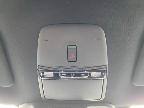 New 2025 Nissan Armada SL w/ Captain's Chari Seat Package image 33