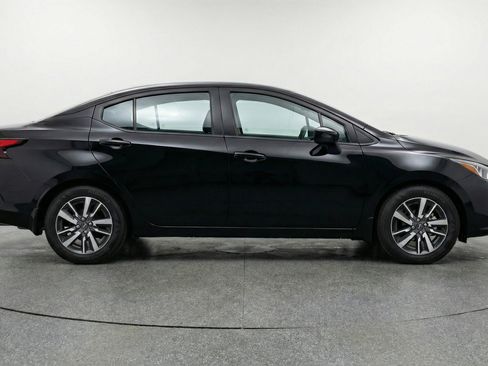 Used 2025 Nissan Versa SV FWD image 11