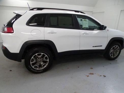 Certified 2023 Jeep Cherokee Trailhawk w/ Premium Leather Package image 25