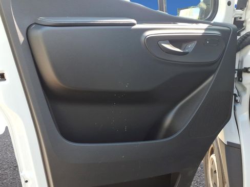 Used 2024 Mercedes-Benz Sprinter 2500 image 24