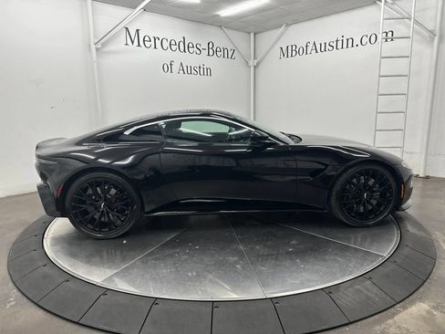 Used 2023 Aston Martin V8 Vantage Coupe RWD image 8