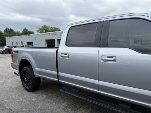 Used 2022 Ford F350 Lariat w/ Black Appearance Package AWD/4WD image 14