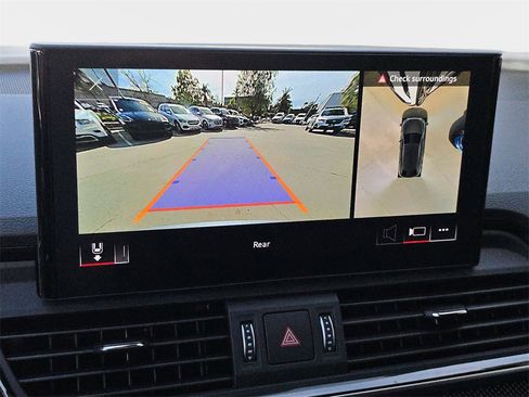 Used 2023 Audi SQ5 Premium Plus w/ Premium Plus Package image 30