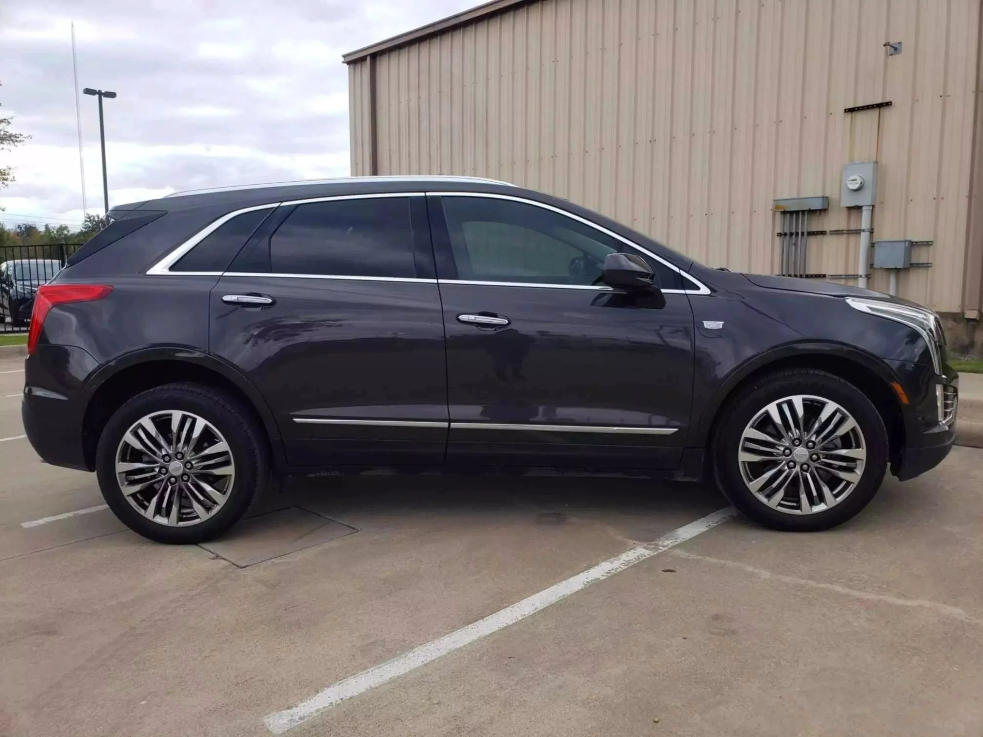 Used 2018 Cadillac XT5 Premium Luxury FWD image 8