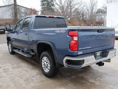 Used 2025 Chevrolet Silverado 2500 LT w/ Convenience Package image 5