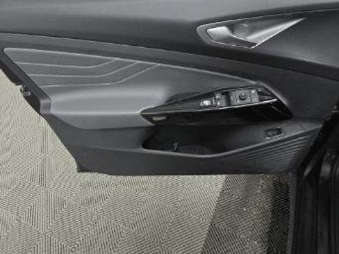 Used 2023 Volkswagen ID.4 Pro S image 19