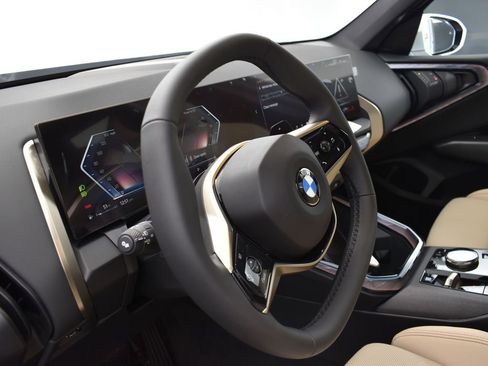 Certified 2025 BMW X3 xDrive30i AWD/4WD image 12