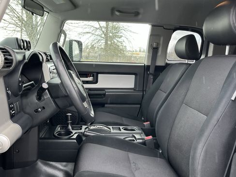 Used 2007 Toyota FJ Cruiser 4WD image 10