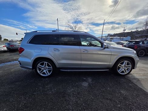 Used 2015 Mercedes-Benz GL 550 4MATIC image 17