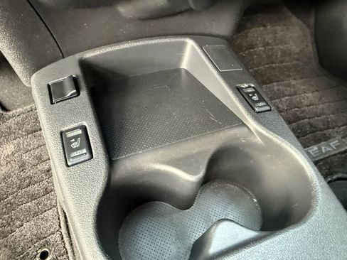 Used 2015 Nissan Leaf S w/ Charge Package FWD image 36
