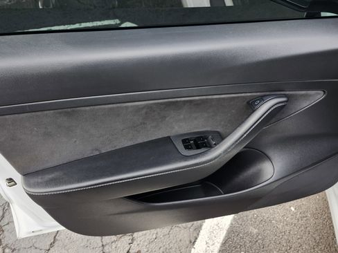 Used 2021 Tesla Model 3 Standard Range Plus image 26