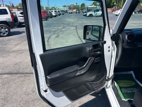 Used 2016 Jeep Wrangler Unlimited Sport AWD/4WD image 8