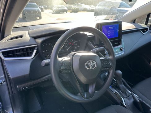 Used 2024 Toyota Corolla LE image 11