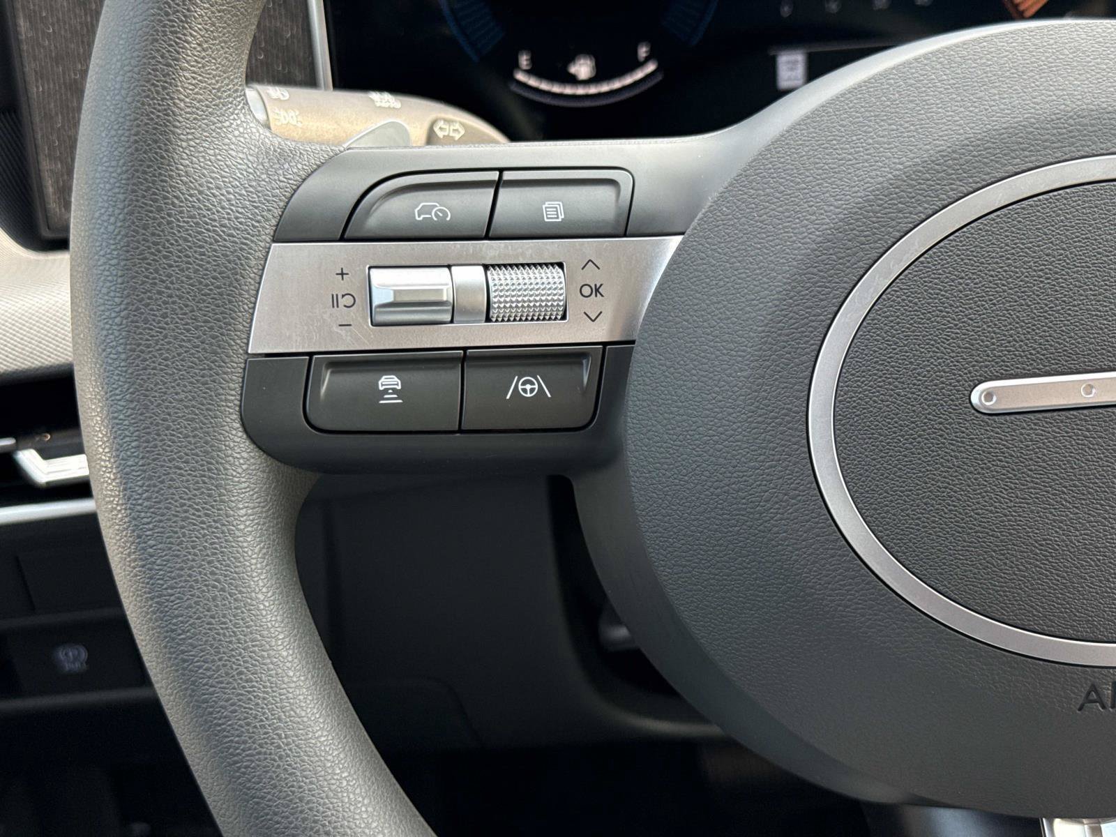 Certified 2025 Hyundai Sonata SEL AWD/4WD image 10