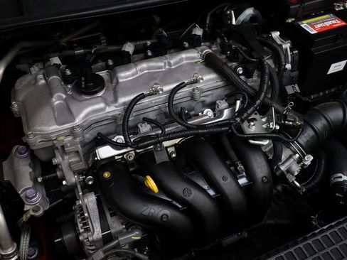 Used 2020 Toyota Corolla LE image 24