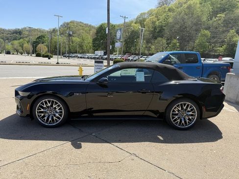 New 2025 Ford Mustang GT Premium image 4