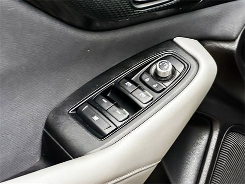 Used 2023 Subaru Outback Premium image 12